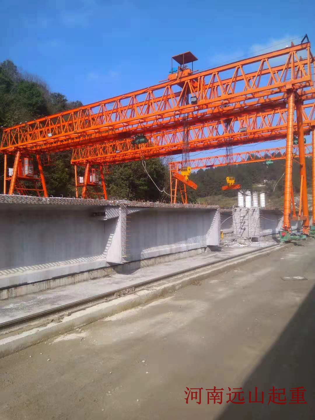 龍門吊的潤滑油日常檢查維護(hù)注意事項